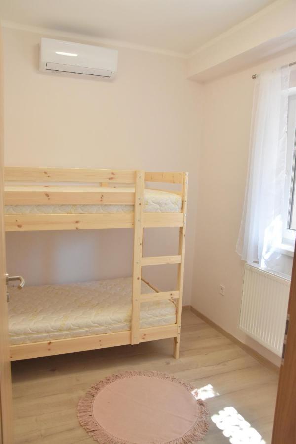 Voeroesko Apartmanhaz Balatonalmádi Exterior foto